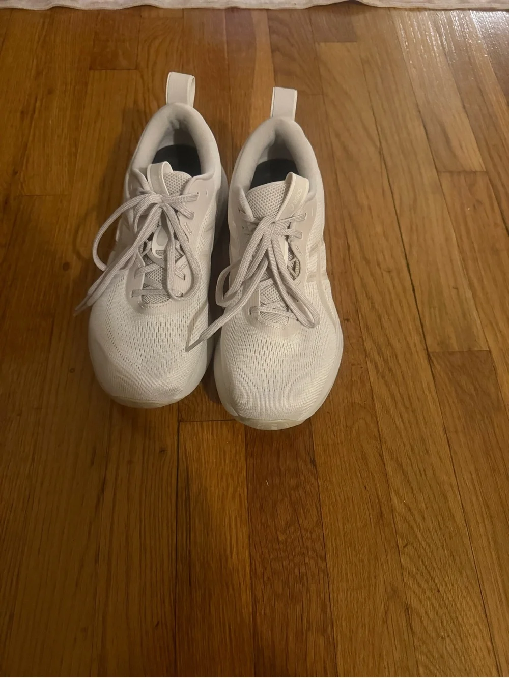 Asics Pulse 17 White Sneaker Women’s 9.5